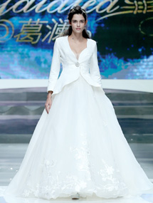 2017/18秋冬婚纱礼服发布会