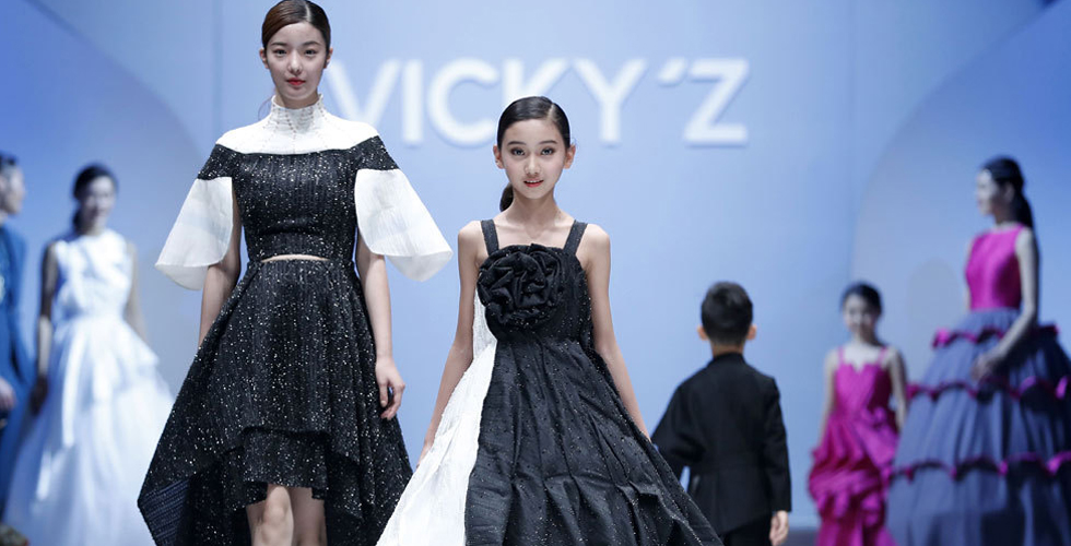 许馨尹时装发布会在京举行