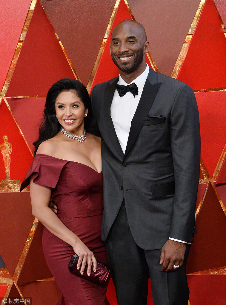 科比凭《亲爱的篮球》入围最佳动画短片 和妻子红毯秀恩爱