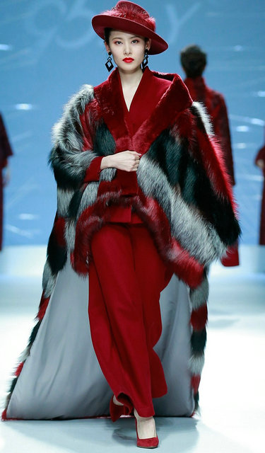 &ldquo;GRAVITATION&rdquo;&mdash;&mdash;邓兆萍2018/19秋冬时装发布会