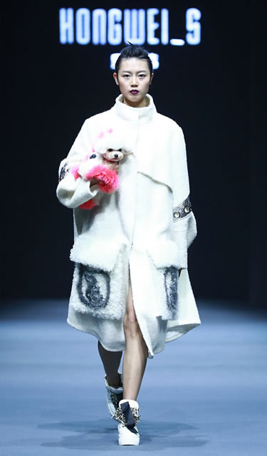 宏伟设计“野派”秋冬系列时装发布会