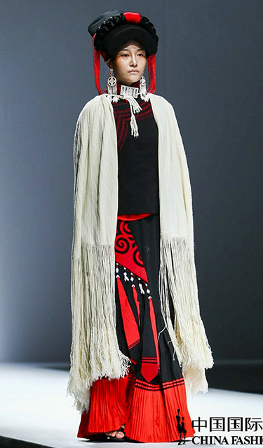阿牛阿呷 中国国际时装周2019春夏发布