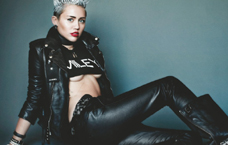 麦莉&middot;赛勒斯正值叛逆豪放写真