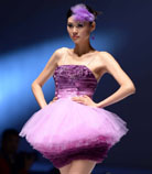 青岛时装周 学子秀时装