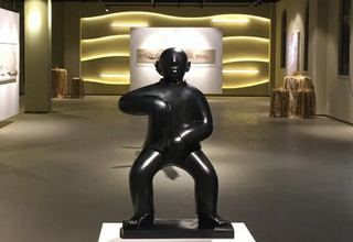 依文时尚欧洲园《秘境》展览