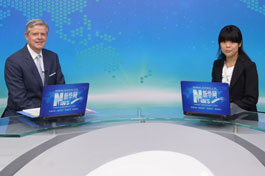 贺楚门与主持人