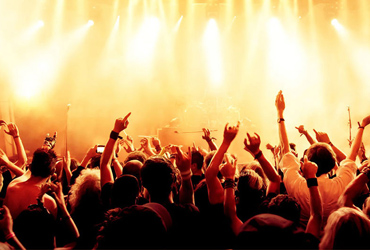 重拾金融股 三季瞄准优质成长股