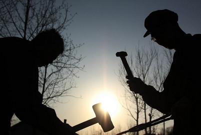 新经济景气度走高 传统产业苦乐不均