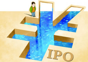 新股发行以发行人信息披露为中心，中介机构对发行人信息披露的真实性、准确性、完整性进行把关，将证券发行人的持续盈利能力和投资价值，交由投资者和市场自主判断，而监管部门和发审委只对发行申请文件和信息披露内容的合法合规性进行审核，开启了向注册制的过渡。 　　武汉科技大学证券研究所所长董登新：证监会、发审委的职责有所转变，部分行政干预有退出迹象，而将价值判断交由投资者和市场，而这正是注册制的基本精神和核心内容之一。