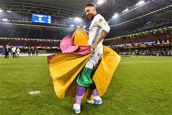 足球場上的&ldquo;鬥牛士&rdquo;