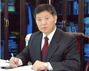 隆力奇董事长徐之伟