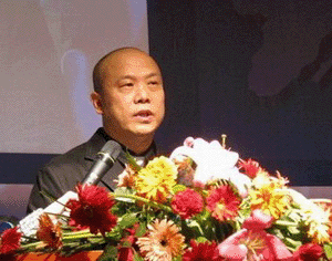 江中集团董事长钟虹光