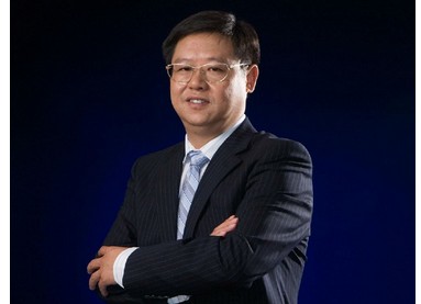 华泽集团董事长吴向东