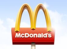 麦当劳在华深陷“三重门”