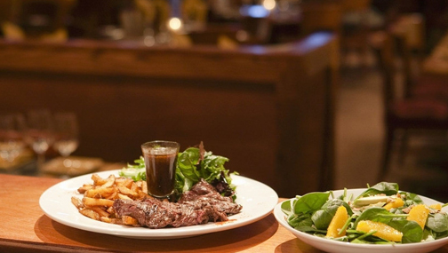 2014年全国餐饮：市场发展波动前行 大众餐饮继续猛进 小而精品牌成"黑马"