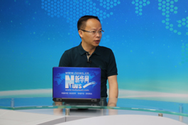 访谈嘉宾回答主持人提问