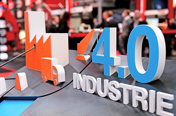 制造业迷惘互联网+ 宗庆后:一拥而上必一轰而倒