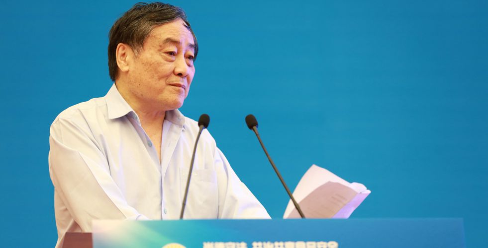 宗庆后：尚德守法并举 共创食品安全