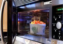 微波加热食物致癌？