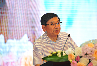 五得利面粉集团有限公司董事长丹志民发表主旨演讲