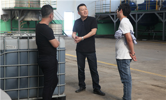 记者深入厂区了解企业概况