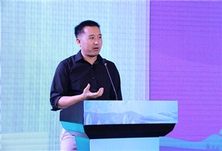 国务院扶贫办《中国扶贫》杂志社总编辑杨永纯