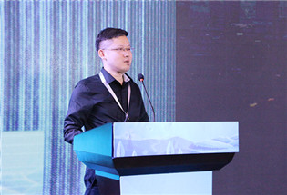 复旦大学电子商务研究中心副主任、研究生导师邵明