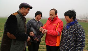 金正大联动全球资源服务中国农民