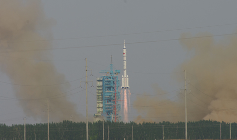 燕京啤酒热烈祝贺神九发射成功