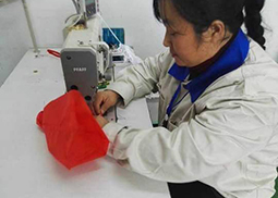 把车间建在贫困村 五粮液精准扶贫输血更造血