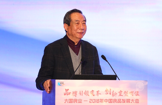 中国烹饪协会副会长冯恩援