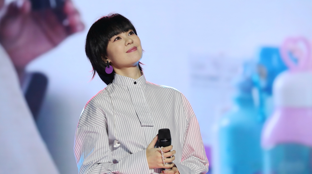 郁可唯演唱主题曲《最美善行》