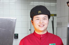 易曾：因为麦当劳 伦敦越来越近