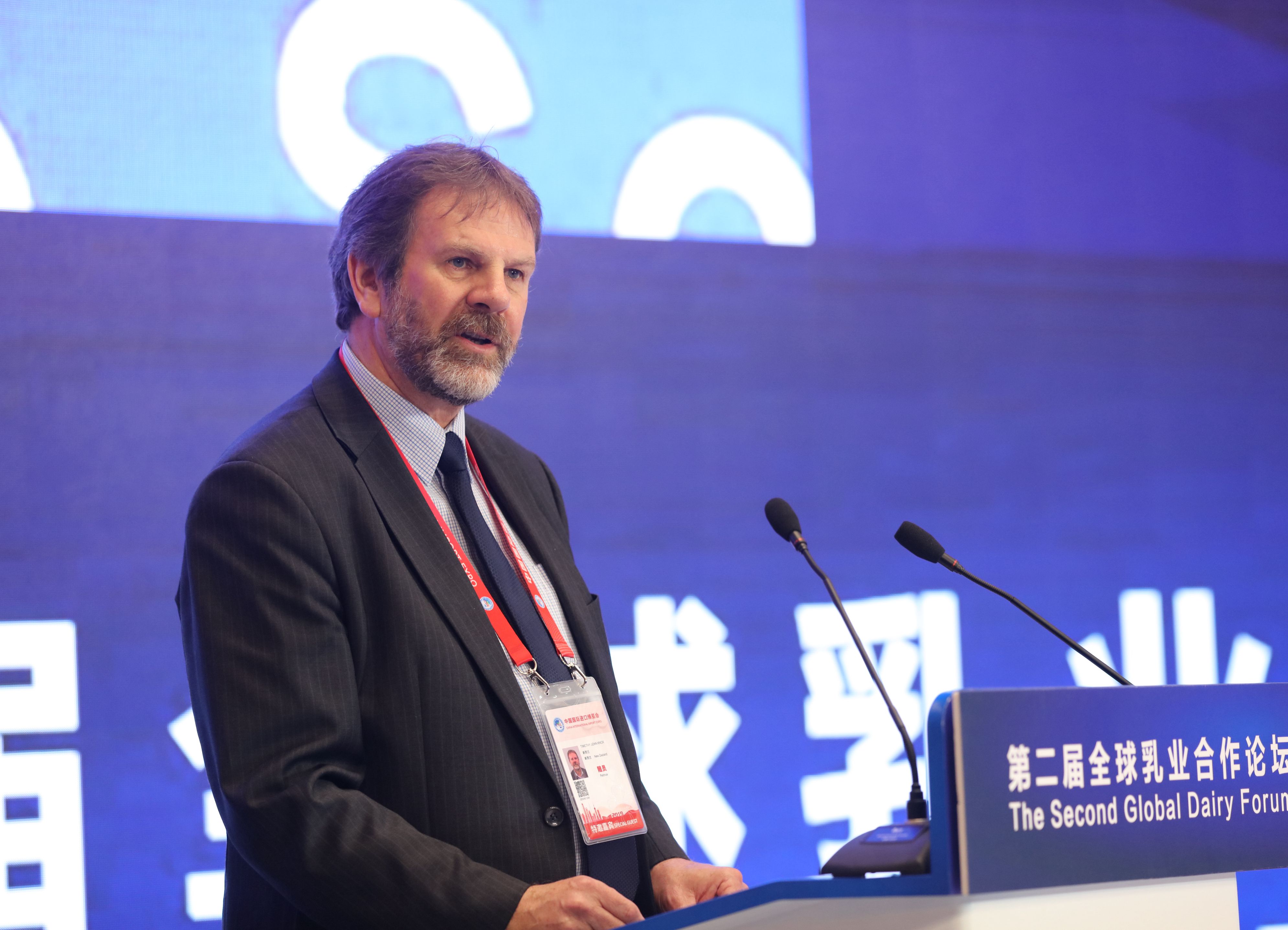 新西兰初级产业部副部长Tim  knox