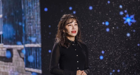 孔维讲述公益故事《如花绽放》