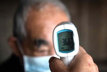 忙碌在防疫一线的乡村医生