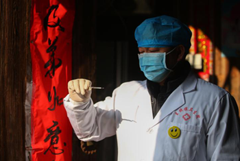 五旬村医奋战防疫一线