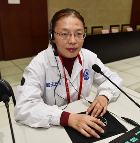 致敬了不起的她