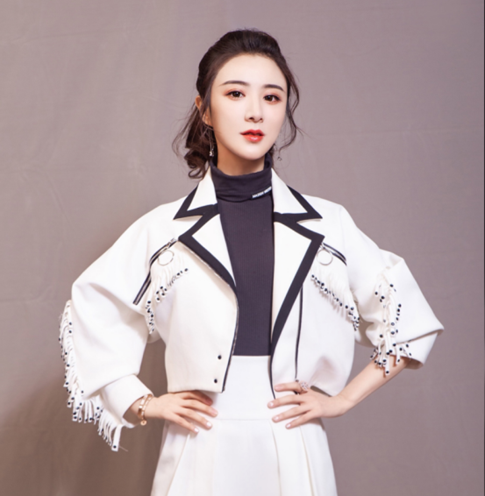 从女孩黄薇到主播薇娅