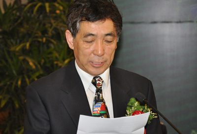 现代牧业董事长:邓九强