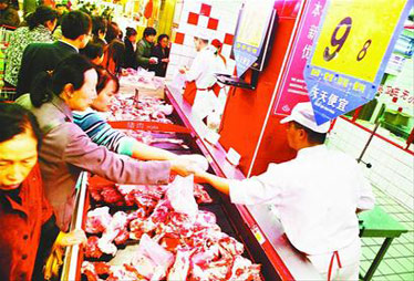 鸡蛋收购环节跌幅加大 肉蛋价格坐上&ldquo;降落伞&rdquo;