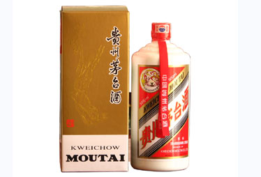 茅台遭遇艰难时刻:成箱飞天茅台堆在库房