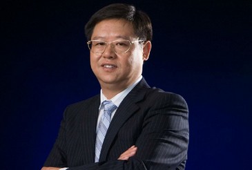 华泽集团董事长吴向东