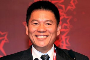 乐百氏董事长何伯权