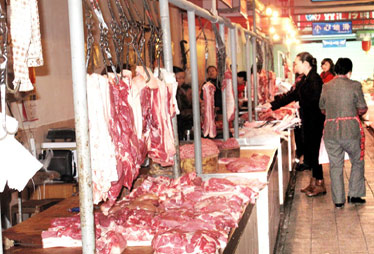 市场精瘦肉身价“跳水”一成 鸡肉价格逐步回弹