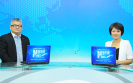 周希俭做客新华网