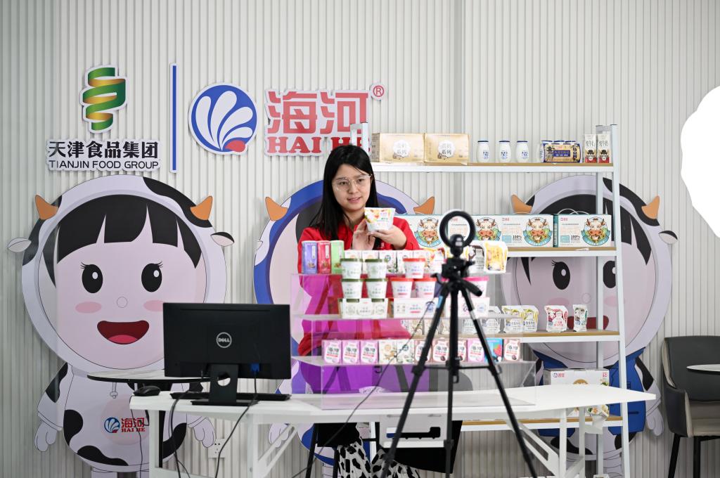 老字号“弄潮”记：博士后掌门搞研发，老品牌“创”出“年轻味”