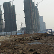 房地产难担第三极重任