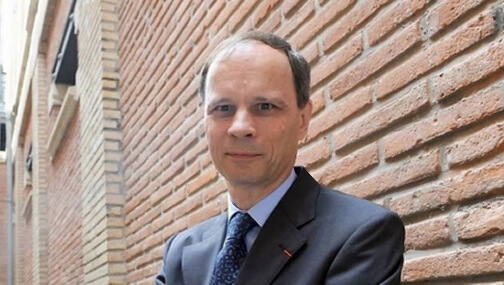 驯服&ldquo;大象&rdquo;的梯若尔