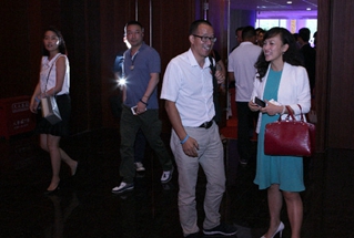 俞敏洪与柳青交流